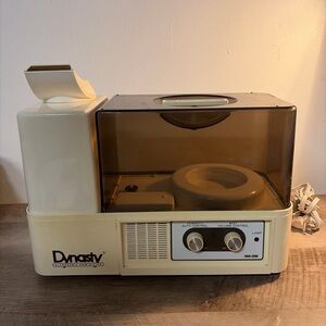 Vintage Dynasty Ultrasonic Humidifier - Includes All Parts